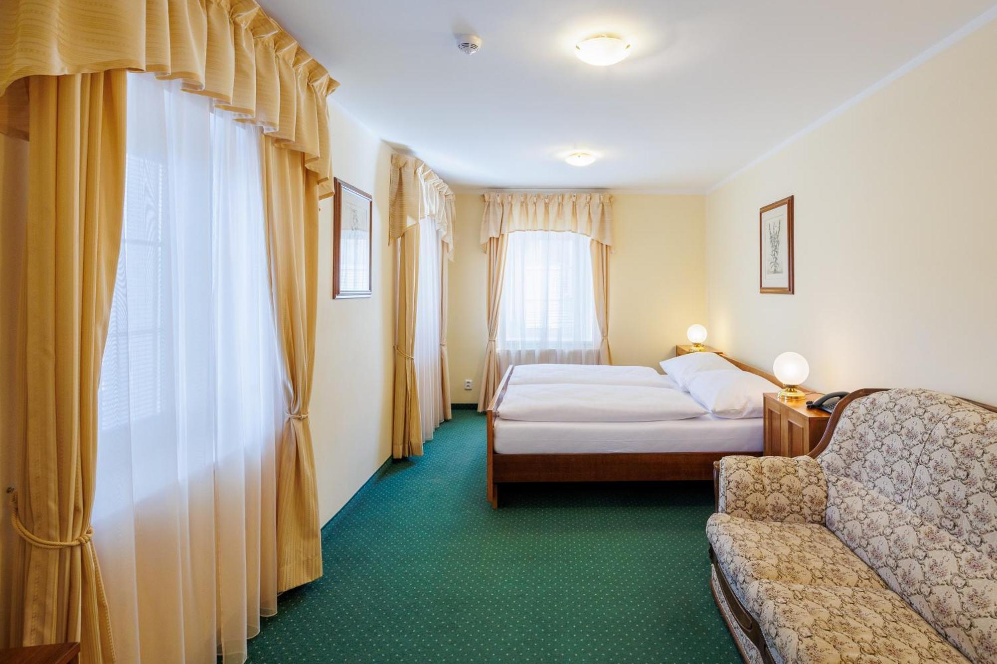 Hotel U Zamecku Cihelny Karlovy Vary Eksteriør bilde